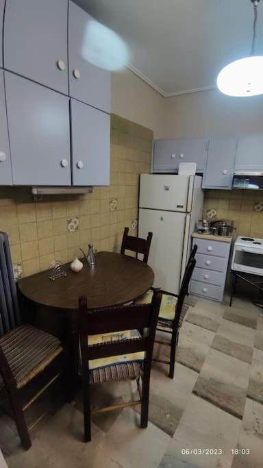 Sq Varnava Appartment Athen Eksteriør billede