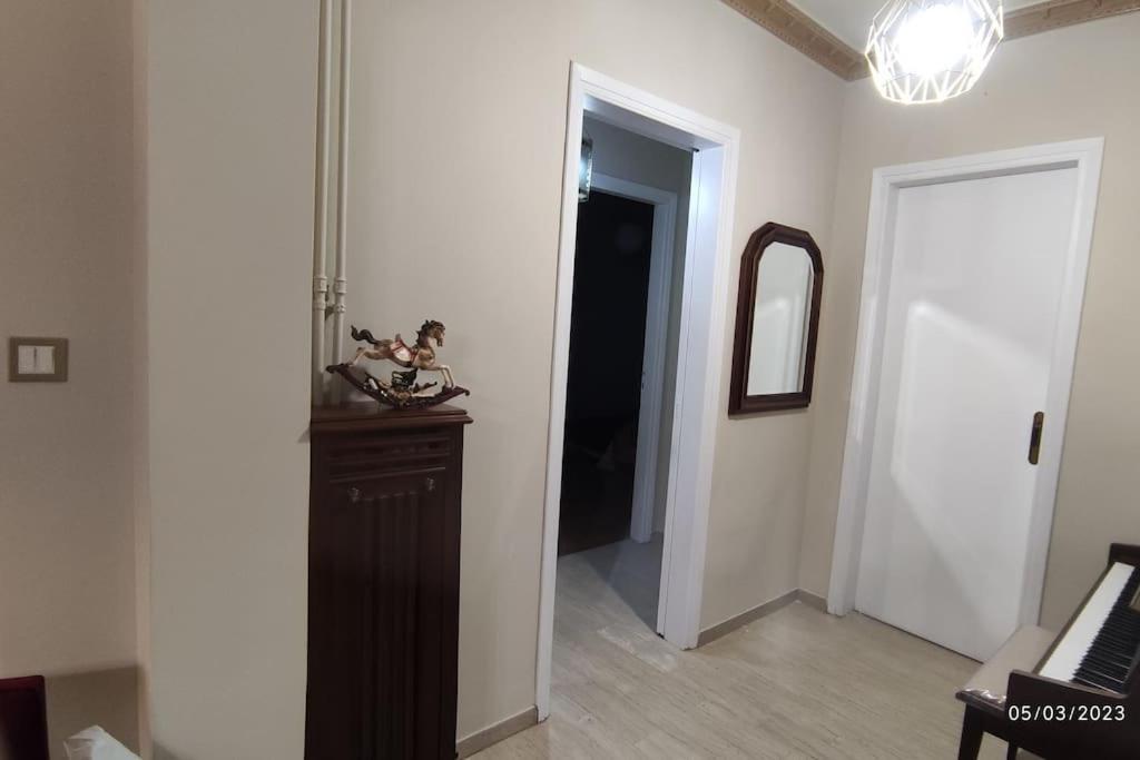 Sq Varnava Appartment Athen Eksteriør billede